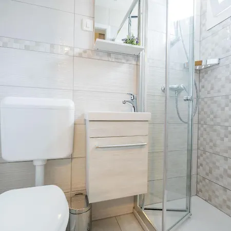 Nyaraló Sea Side Mobile By Interhome Šilo