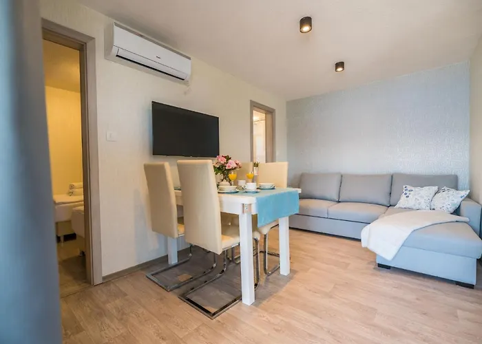 Vikendica Sea Side Mobile By Interhome